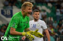 Интервью. Александр Лобанов: "Одамлар биз футболчилар майдонда бор кучини бермайди деб ўйлашади, бу катта хато"