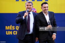 Лапорта: "Хави ҳаммасини уддалаяпти. У "Барселона"ни қийин дамда қабул қилиб олганди"