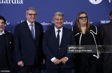 Лапорта: "Барселона" Чемпионлар Лигасида ғалаба қозониш учун ҳамма нарса қилади"