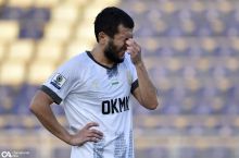 Кузатаётган Абрамов, сакраётган Илёсов, ётган Кенжабоев, сиқилаётган Қосимов ёхуд ОКМК - "Қизилқум" ўртасидаги ўйиндан ГАЛЕРЕЯ