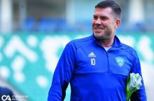 "Замонавий дарвозабон фақат сейв эмас, жамоа ўйини қуриш ва оёқда ўйнашни ҳам билиши керак" - Денис Иванков билан интервью